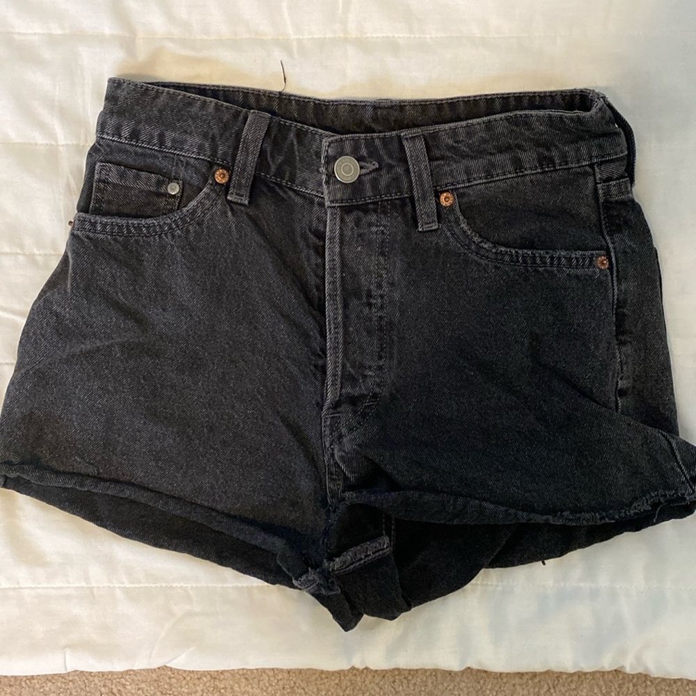 H&M Black Jean shorts US 2